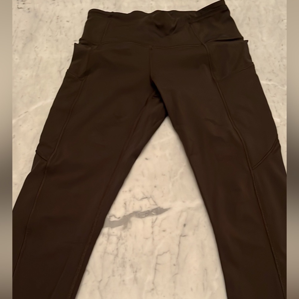 Lululemon size 4- length 27